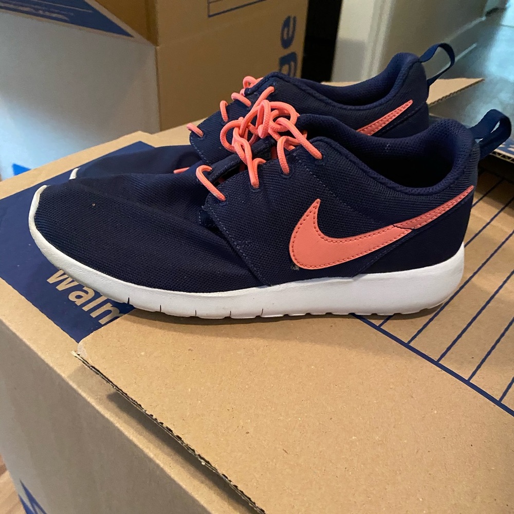 Nike Roshes